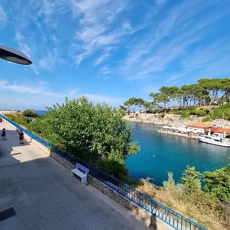 Narcis Central Apartment With Sea & City Views Veli Losinj