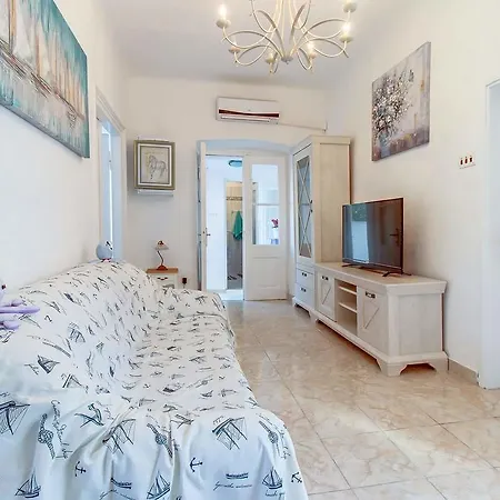 Narcis Central Apartment With Sea & City Views Apartment