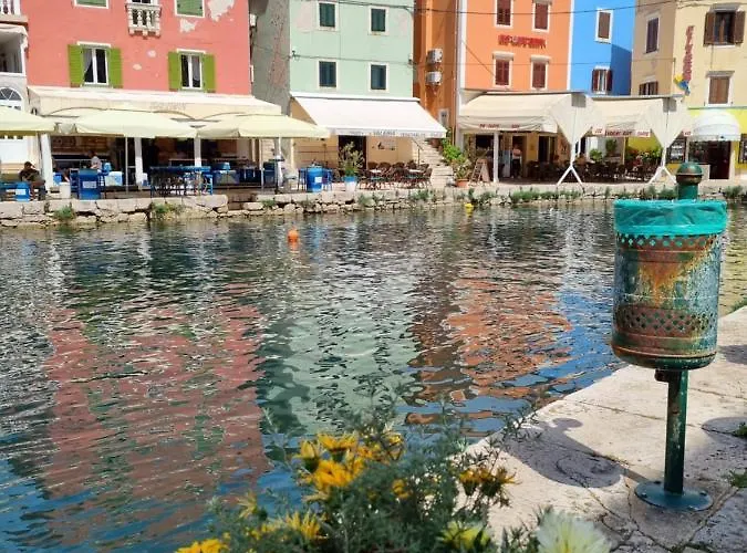 Narcis Central Apartment With Sea & City Views Lägenhet Veli Lošinj