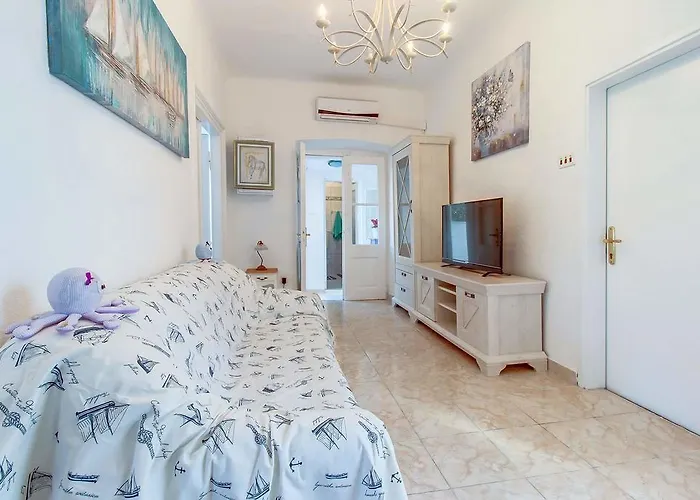 Narcis Central Apartment With Sea & City Views Lägenhet
